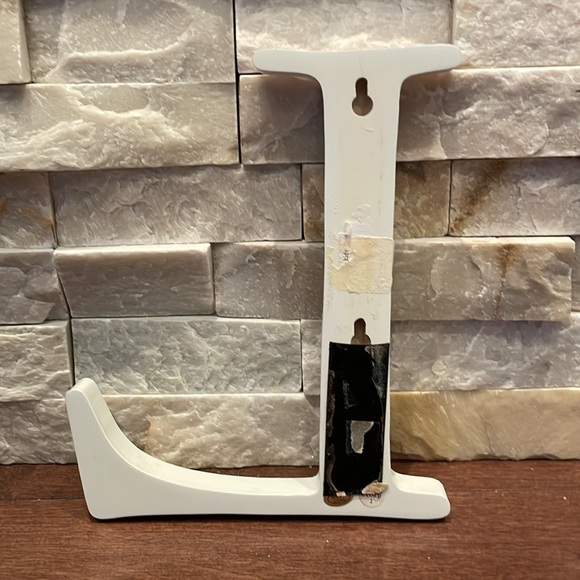 Pottery Barn Initial L - Picture 2 of 2